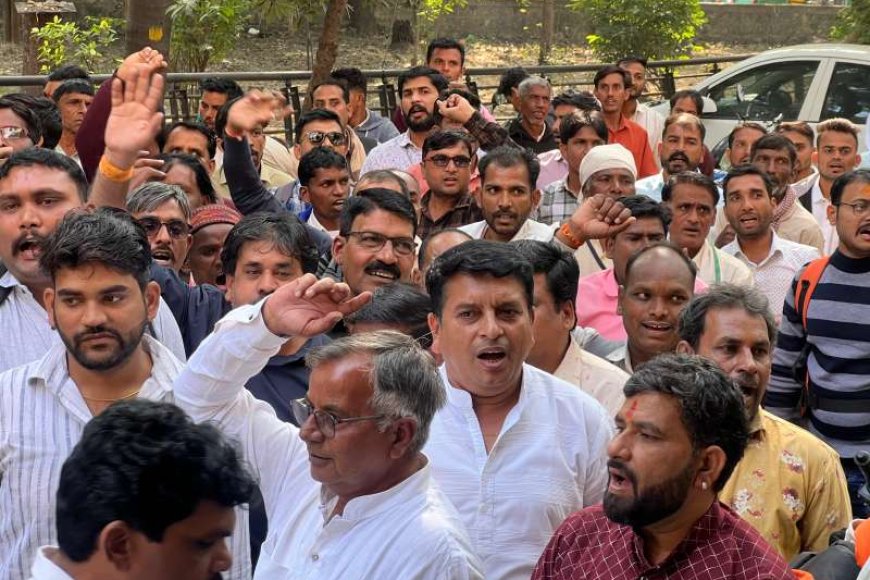 मध्य-प्रदेश-में-आउटसोर्स-कर्मचारियों-पर-गिरी-गाज