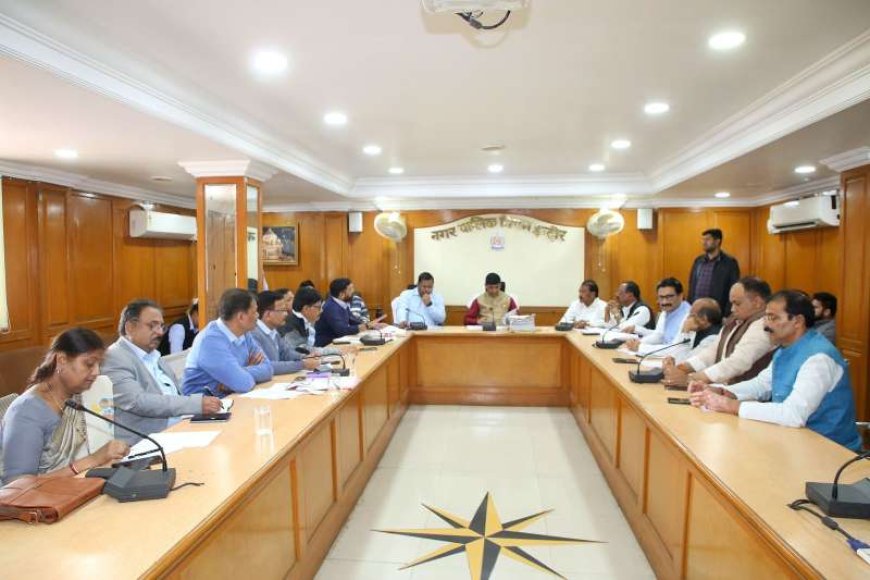 मेयर-इन-कौंसिल-की-बैठक-संपन्न