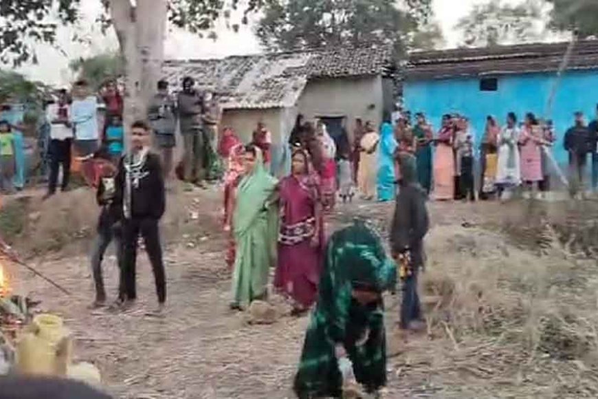 छत्तीसगढ़&कोरबा में अवैध शराब निर्माण स्थल पर महिलाओं ने बोला धावा, महुआ शराब बेचने वालों के खिलाफ खोला मोर्चा