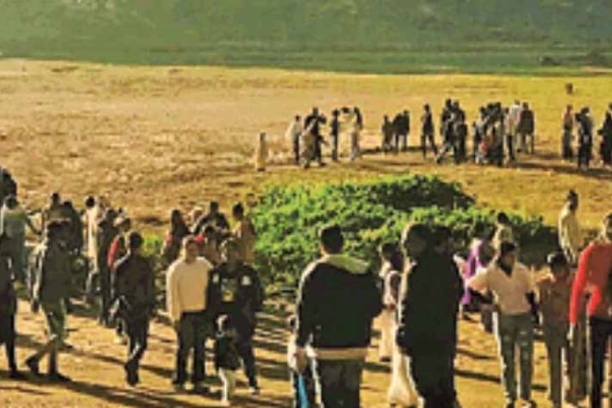 पर्यटन-स्थल-मैनपाट-अपने-प्राकृतिक-सौंदर्य-के-चलते-सैलानियों-की-पहली-पसंद-बनता-जा-रहा,-अब-लगेंगे-पंख