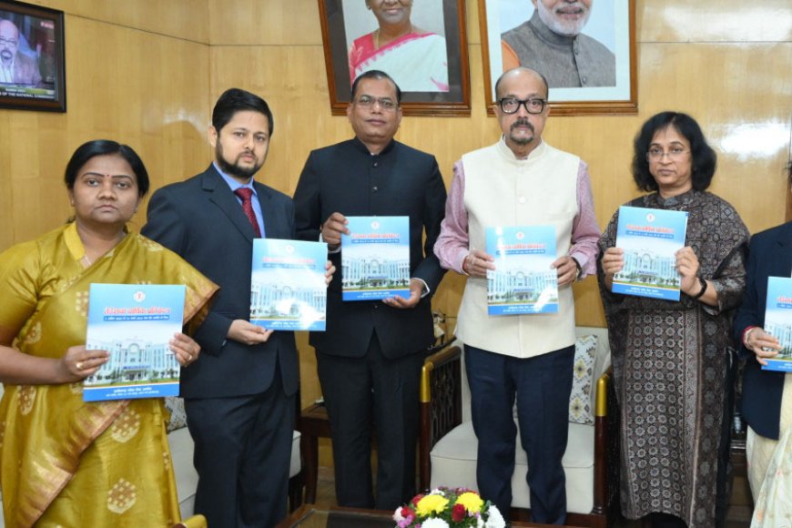 राज्यपाल-डेका-को-लोक-सेवा-आयोग-की-कार्यवाहक-अध्यक्ष-सुशांडिल्य-ने-वार्षिक-प्रतिवेदन-सौंपा