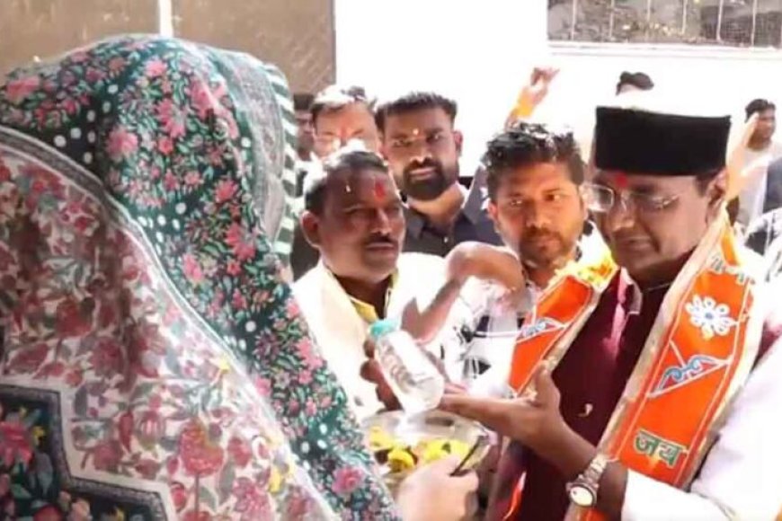 मंत्री-विश्वास-कैलाश-सारंग-की-अनूठी-पहल-:-प्रयागराज-गंगाजल-वितरण-का-किया-शुभारंभ