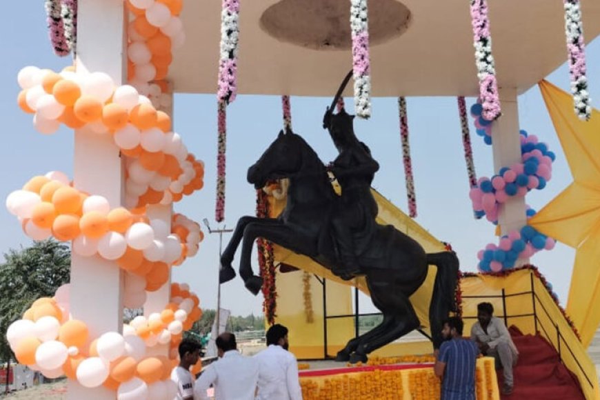 रील-बनाने-के-लिए-वीरांगना-अवंती-बाई-की-प्रतिमा-को-मारे-थप्पड़,-पुलिस-ने-दो-युवतिओं-को-पकड़ा