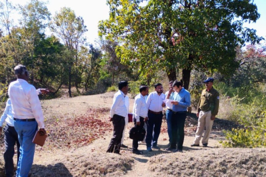 ग्रामीण विकास कार्यों का जिपं. सीईओ ने मैदानी क्षेत्रों का भ्रमण कर लिया जायजा