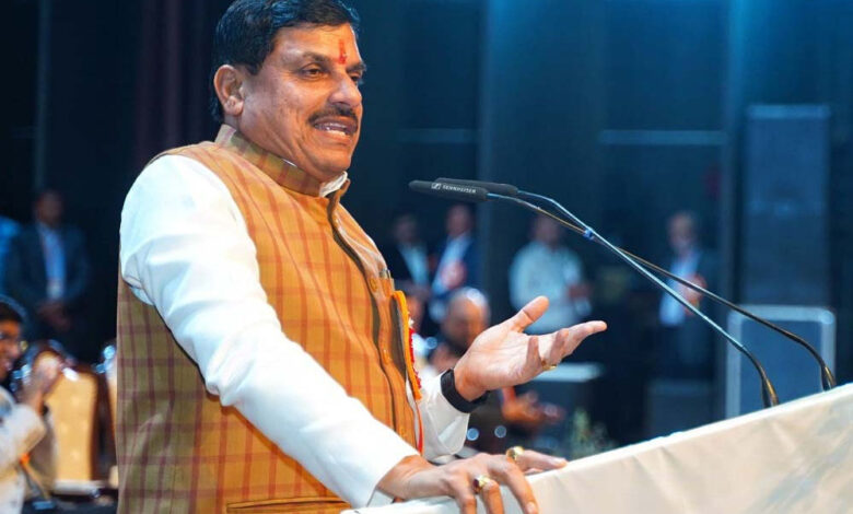 cm-डॉ-मोहन-ने-राज्य-सेवा-अधिकारियों-के-प्रशिक्षण-कार्यक्रम-का-किया-शुभारंभ-बोले-शिक्षण-से-व्यक्ति-और-प्रशिक्षण-से-व्यक्तित्व-बनता-है