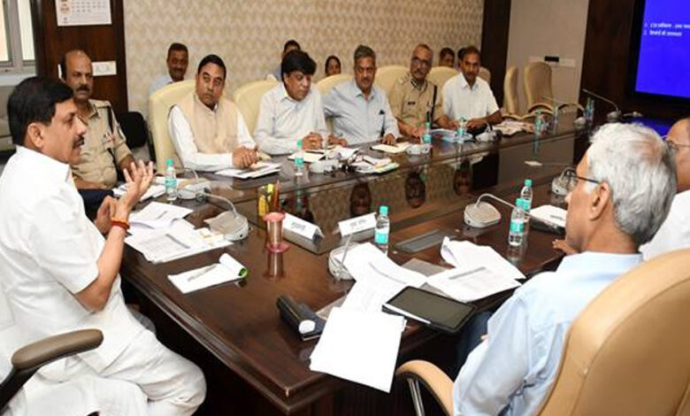 नए-आपराधिक-कानूनों,-धाराओं-और-प्रक्रियाओं-की-जानकारी-जन-जन-को-कराएं-उपलब्ध-:-मुख्यमंत्री-डॉ.-यादव