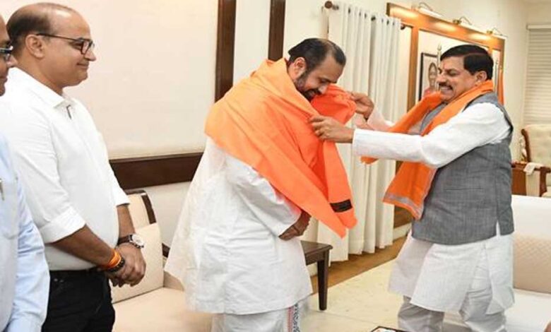 मुख्यमंत्री-डॉ.-यादव-से-श्री-नाथजी-मंदिर,-नाथद्वारा-के-गोस्वामी-विशाल-बावा-साहब-ने-की-भेंट