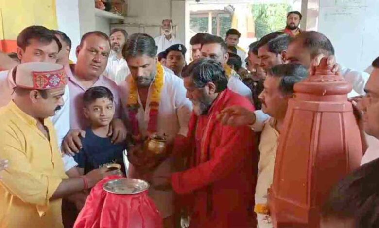 मां-बगलामुखी-के-प्राकट्य-दिवस-पर-सुनील-शेट्टी-और-सोनू-सूद-पहुंचे-दतिया