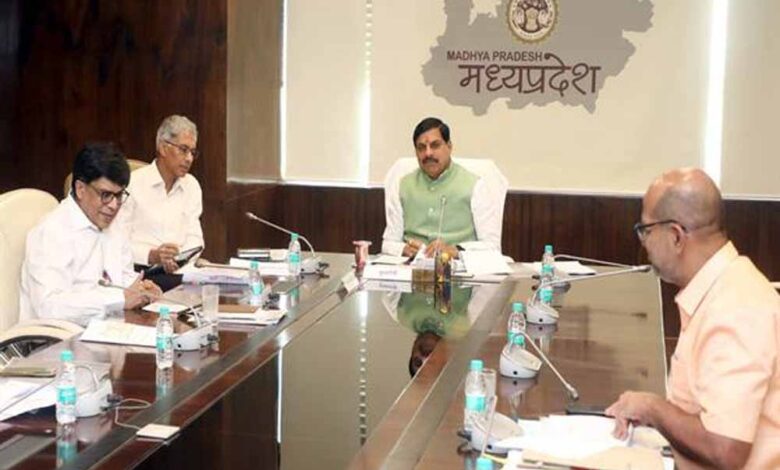 सार्वजनिक-उपयोग-के-स्थायी-प्रकृति-के-ठोस-काम-कराए-जाएं-:-मुख्यमंत्री-डॉ.-यादव