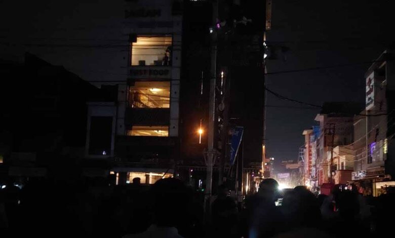 15-मिनट-के-ब्‍लैक-आउट-से-प्रदेश-में-घटी-बिजली-की-मांग,-50-मेगावाट-मांग-कम-हो-गई