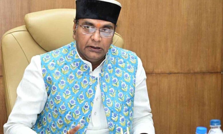 खेल-मंत्री-श्री-सारंग-ने-जूनियर-वैडमिंटन-खिलाड़ियों-को-दी-बधाई