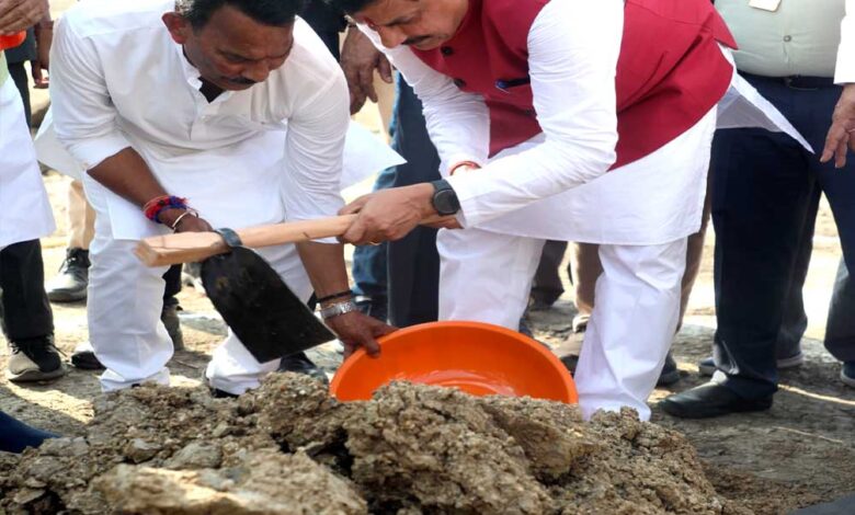 अहिल्या-माता-ने-सुशासन-से-जन-कल्याण-का-मार्ग-प्रशस्त-किया:-मुख्यमंत्री-डॉ.-यादव