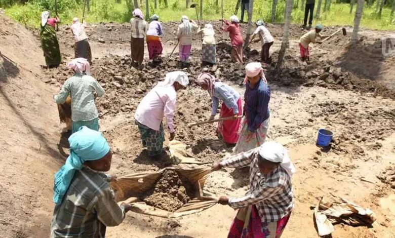 जिलों-में-हो-रहे-कार्यों-को-देखने-जाएंगे-अधिकारी,-मनरेगा-आयुक्त-को-देंगे-अनुश्रवण-रिपोर्ट,-ये-अधिकारी-करेंगे-इन-जिलों-का-भ्रमण