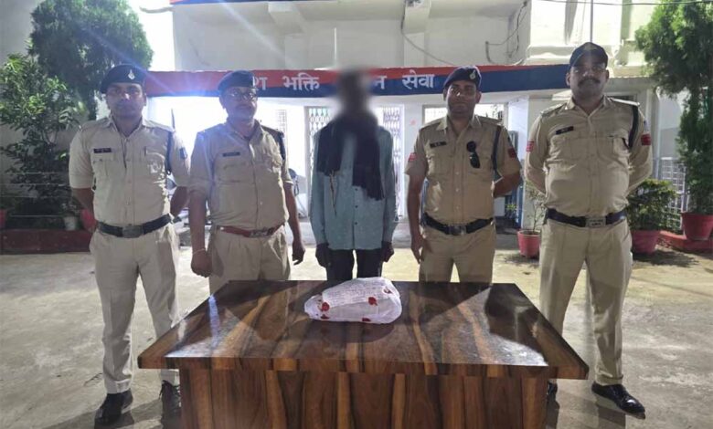 मादक-पदार्थ-गांजा-के-अवैध-कारोबार-के-विरूद्ध-कोतवाली-अनूपपुर-पुलिस-द्वारा-कार्यवाहीः-गांजा-सहित-आरोपी-गिरफ्तार