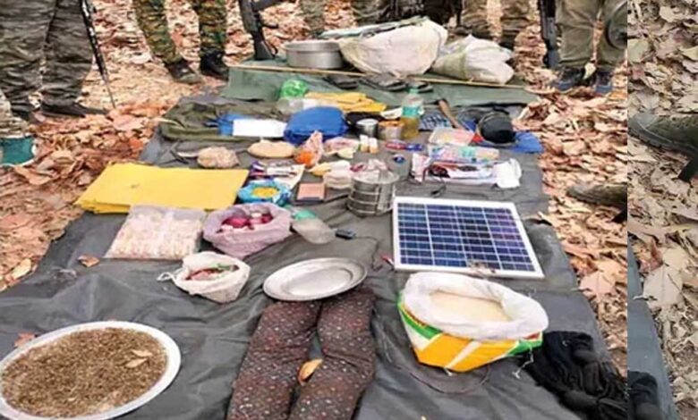 बालाघाट-के-जंगलों-में-सुरक्षा-बलों-और-नक्सलियों-के-बीच-मुठभेड़,-सामान-बरामद