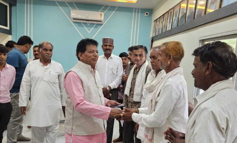 जनता-की-समस्याओं-का-समाधान-करना-एक-सेवक-के-नाते-मेरा-धर्म-–-विधायक-गोपाल-सिंह-इंजीनियर