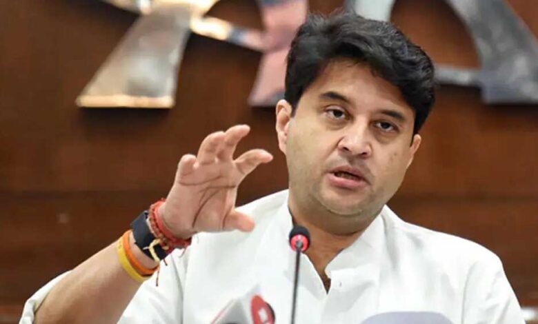 देश-की-अखंडता,-एकता-और-मान-सम्मान-पर-प्रश्न-करना-राहुल-गांधी-की-आदत:-केंद्रीय-मंत्री-सिंधिया