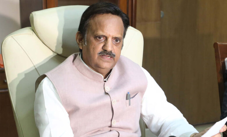 निवेश-प्रस्तावों-को-मूर्त-रूप-देने-के-लिये-आवश्यक-मार्गदर्शन-एवं-सहयोग-करें-:-उप-मुख्यमंत्री-शुक्ल