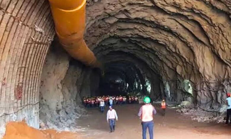 इंदौर-दाहोद-रेल-लाइन-प्रोजेक्ट-के-तहत-2.9-किमी-लंबी-टनल-का-निर्माण-कार्य-हुआ-पूरा
