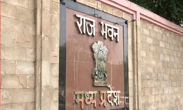 राजभवन-में-राज्यपाल-के-परिसहाय-की-विदाई-और-स्वागत-का-हुआ-कार्यक्रम