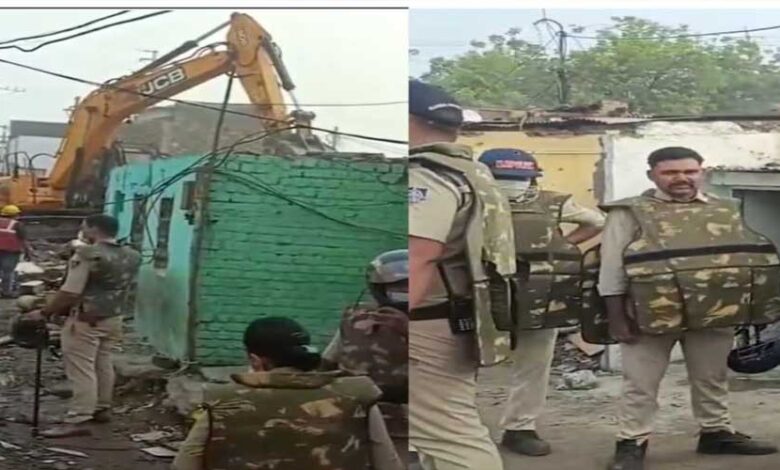 प्रशासन-ने-खंडवा-में-137-घरों-को-तोड़ने-का-काम-शुरू-किया-,-इसमें-98-घरों-को-जमींदोज-कर-दिया-गया