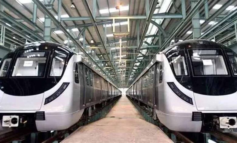 इंदौर-मेट्रो-में-सफर-के-लिए-यात्रियों-को-सफर-के-लिए-देना-होगा-15-रुपये-किराया