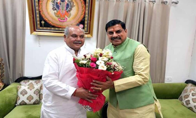 मुख्यमंत्री-डॉ.-यादव-ने-विधानसभा-अध्यक्ष-तोमर-से-की-सौजन्य-भेंट