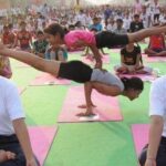 योग-दिवस-पर-हर-वार्ड-और-पंचायत-में-कार्यक्रम,-राजवाड़ा-पर-सुबह-6-बजे-जुटेंगे-इंदौरी