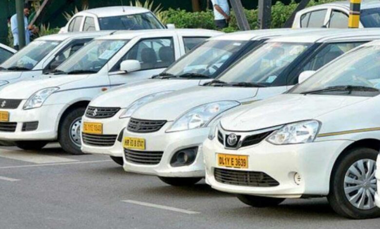 इंदौर-में-rto-ने-बिना-परमिट-और-पंजीकरण-के-टैक्सी-सेवाएं-देने-वाले-निजी-वाहन-चालकों-पर-की-कार्रवाई