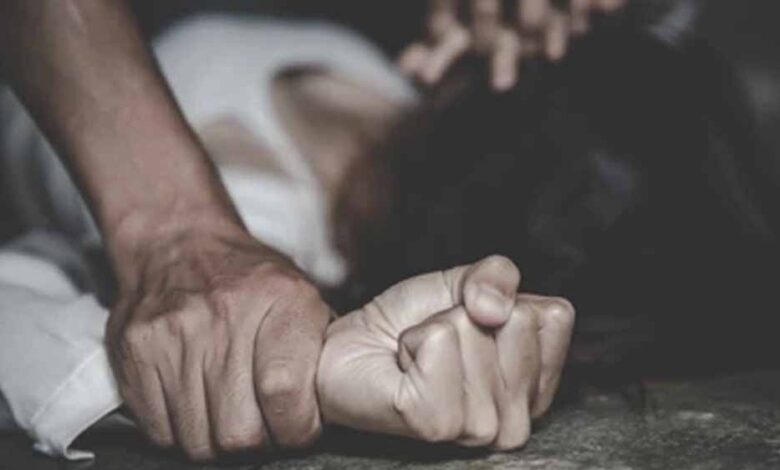 भोपाल-में-एक-नाबालिग-के-साथ-पार्टी-में-रेप,-मास्टरमाइंड-रिया-खान-ने-पीड़िता-को-कारोबारी-मुकेश-लालचंदानी-को-सौंप