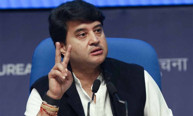 कांग्रेस-पर-सिंधिया-का-वार:-देश-प्रदेश-को-बदनाम-करने-की-बना-रखी-है-पाठशाला