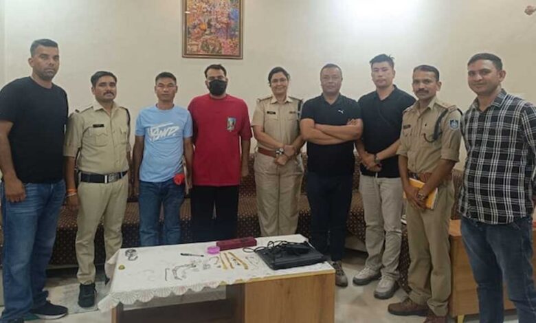 राजा-रघुवंशी-मर्डर-केस:-शिलोम-के-घर-से-मिले-सोनम-का-लैपटॉप-और-गहने,-आज-भी-इंदौर-में-जांच-करेगी-मेघालय-पुलिस
