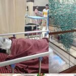 युवती-ने-घर-के-बाहर-बुलाकर-सहेली-पर-फेंका-एसिड,-आरोपी-युवती-को-पुलिस-ने-किया-गिरफ्तार