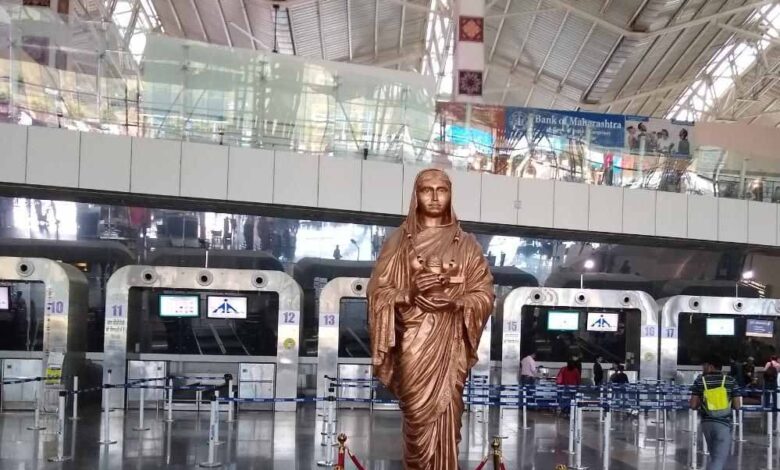 देवी-अहिल्याबाई-होल्कर-एयरपोर्ट-को-बम-से-उड़ाने-की-धमकी-मिली,-मचा-हड़कंप