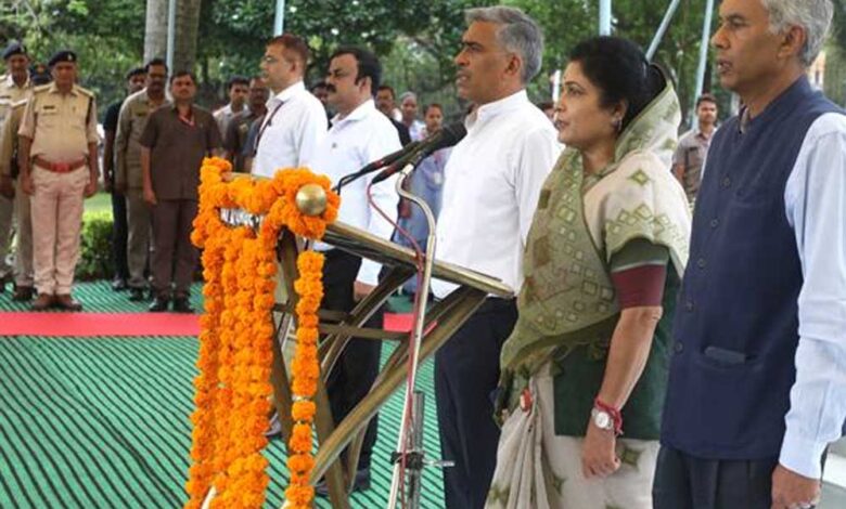 मंत्रालय-में-राष्ट्र-गीत-एवं-राष्ट्र-गान-का-हुआ-सामूहिक-गायन