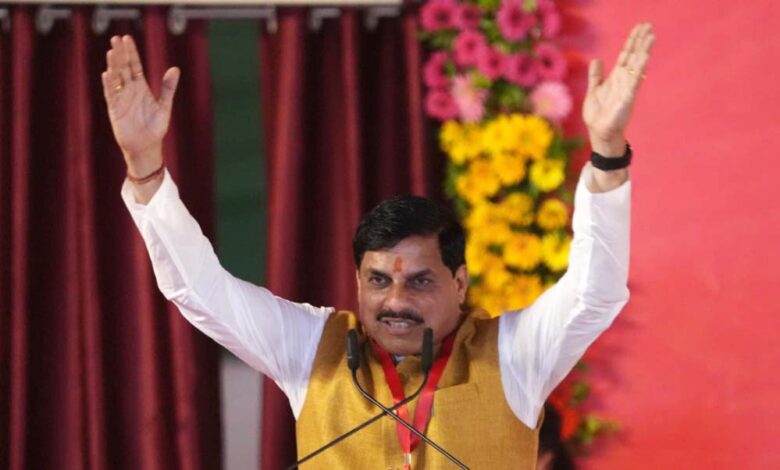 मध्यप्रदेश-के-4327-छात्रों-को-लैपटॉप-के-लिए-आज-दस-करोड़-रुपए-दिए-जाएंगे,-हर-बच्चे-को-25-25-हजार-रुपए-दिए-जाएंगे