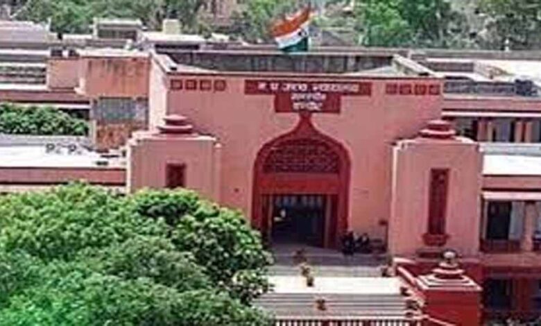 तीन-साल-की-बच्ची-का-संथारा?-इंदौर-कोर्ट-ने-सहमति-पर-उठाए-गंभीर-सवाल