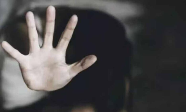 मुस्लिम-युवक-ने-शादी-का-झांसा-देकर-हिन्दू-लड़की-का-दुष्कर्म-किया,-धर्म-परिवर्तन-का-दबाव-बनाया