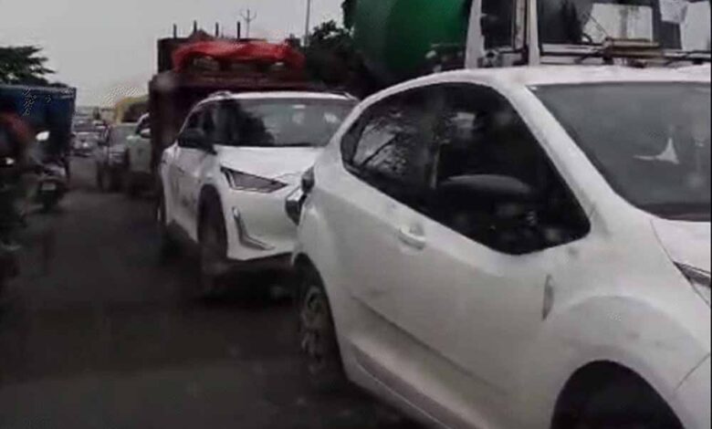 भोपाल: भोजपुर मंदिर मार्ग पर 2.5 किमी लंबा जाम, श्रद्धालुओं की बढ़ी परेशानी