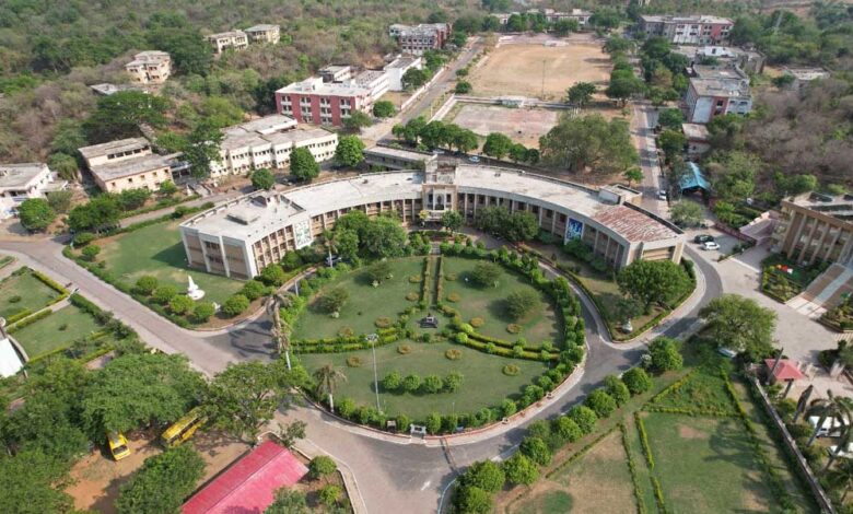 यूजीसी ने महात्मा गांधी चित्रकूट ग्रामोदय विश्वविद्यालय को श्रेणी-1 की स्वायत्तता दी