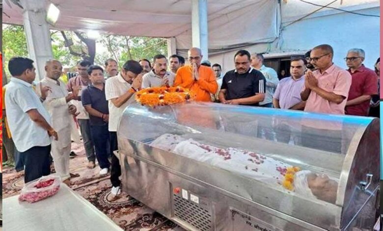 उप मुख्यमंत्री शुक्ल ने दी ब्रह्मानंद यादव को श्रद्धांजलि