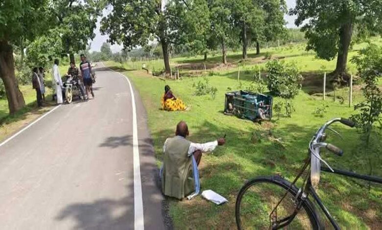 सिंगरौली में अनियंत्रित ई-रिक्शा के खाई में गिरने से चार यात्री घायल