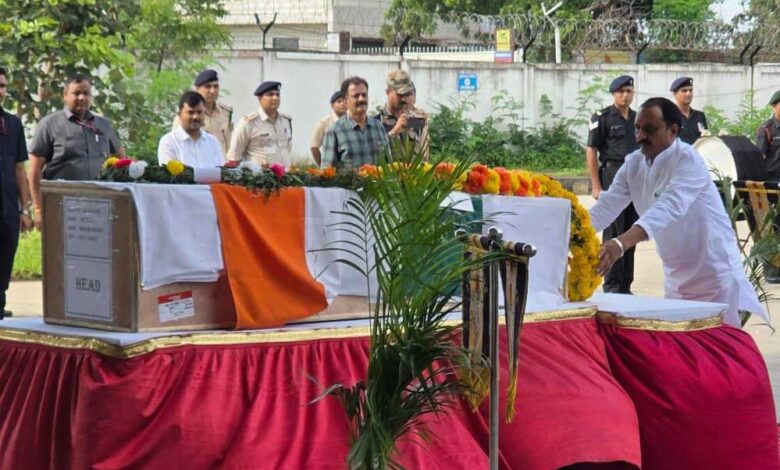 वीरगति को प्राप्त हुए सिपाही श्री हरिओम नागर का पार्थिव शरीर पहुंचा भोपाल