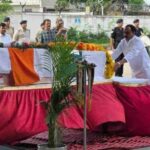 शहीद-हरिओम-को-देश-का-सलाम:-6-किमी-लंबे-काफिले-में-उमड़ा-जनसैलाब,-सैन्य-सम्मान-से-अंतिम-विदाई