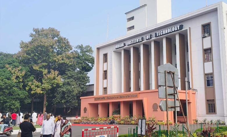 आईआईटी खड़गपुर में छात्रों की मौत का सिलसिला जारी, अब मध्य प्रदेश के छात्र की संदिग्ध हालात में मौत