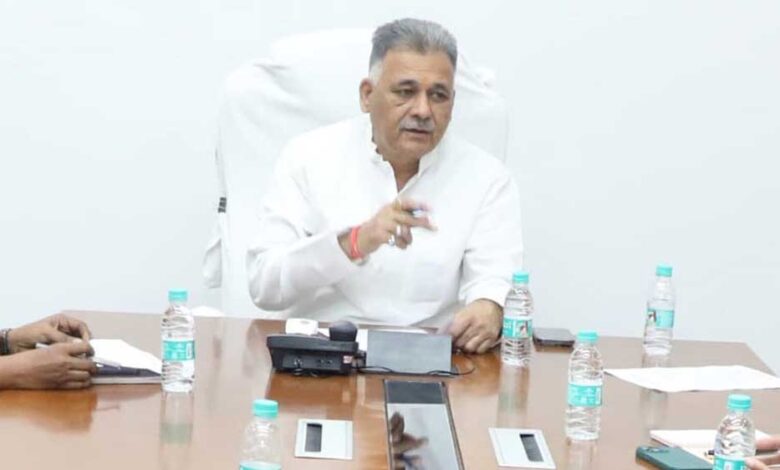 उच्च शिक्षा मंत्री परमार की अध्यक्षता में विभागीय समीक्षा बैठक हुई