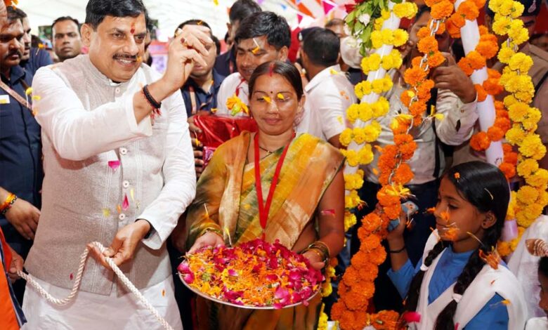 बहन-बेटियों के लिए सम्मान का प्रतीक है लाड़ली बहना योजना’ : मुख्यमंत्री डॉ. यादव