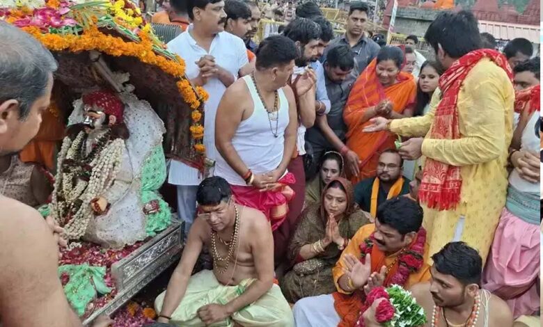 धूम धाम से निकली भगवान महाकालेश्वर की तीसरी सवारी