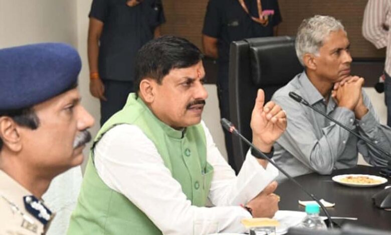 दफ्तरी प्रक्रिया में लंबित न रहें नागरिकों की समस्याएं : मुख्यमंत्री डॉ. यादव