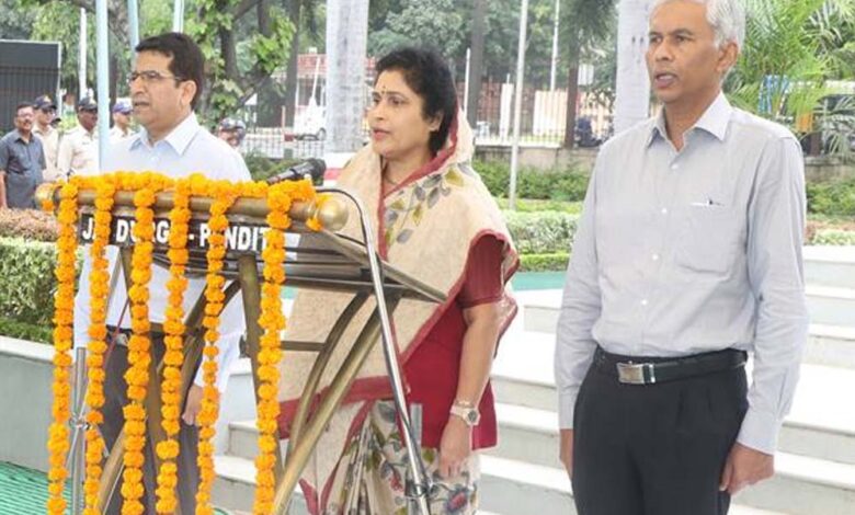 मंत्रालय में हुआ राष्ट्र-गीत “वंदे-मातरम” एवं राष्ट्र-गान का सामूहिक गायन